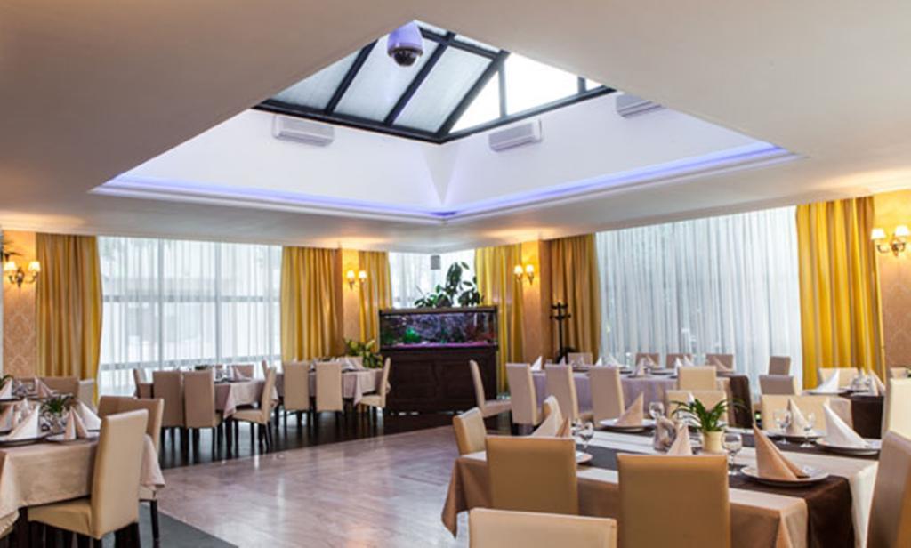 Hotel Rex ซิวิโชอารา ภายนอก รูปภาพ